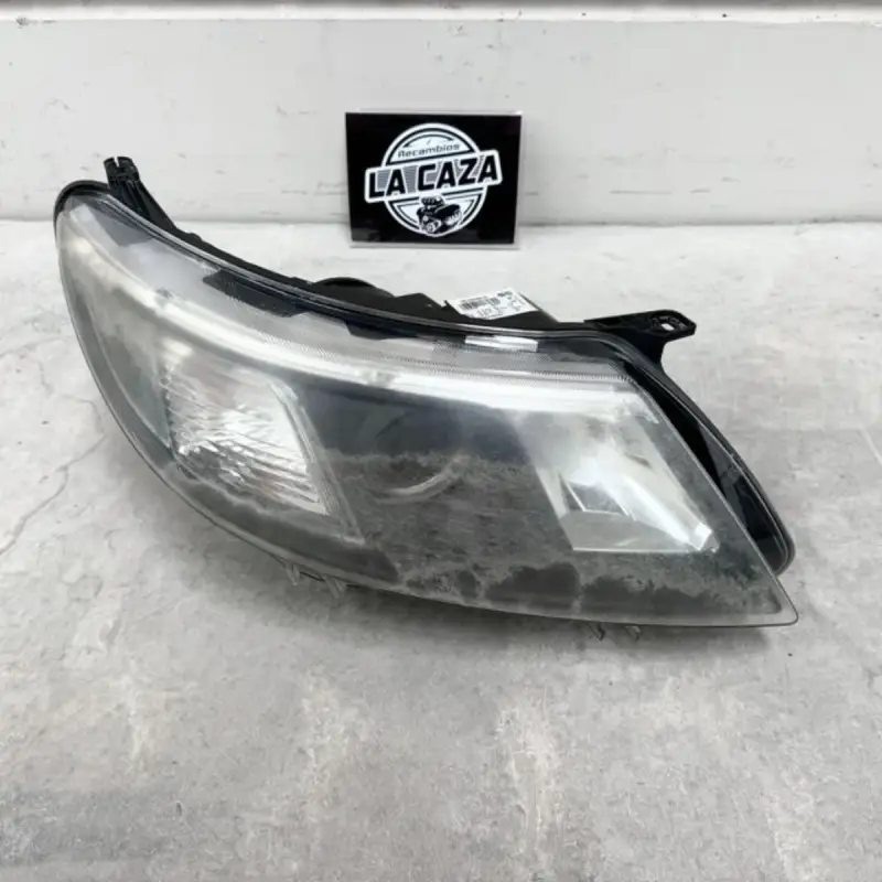 Faro Xenon Derecho SAAB 93