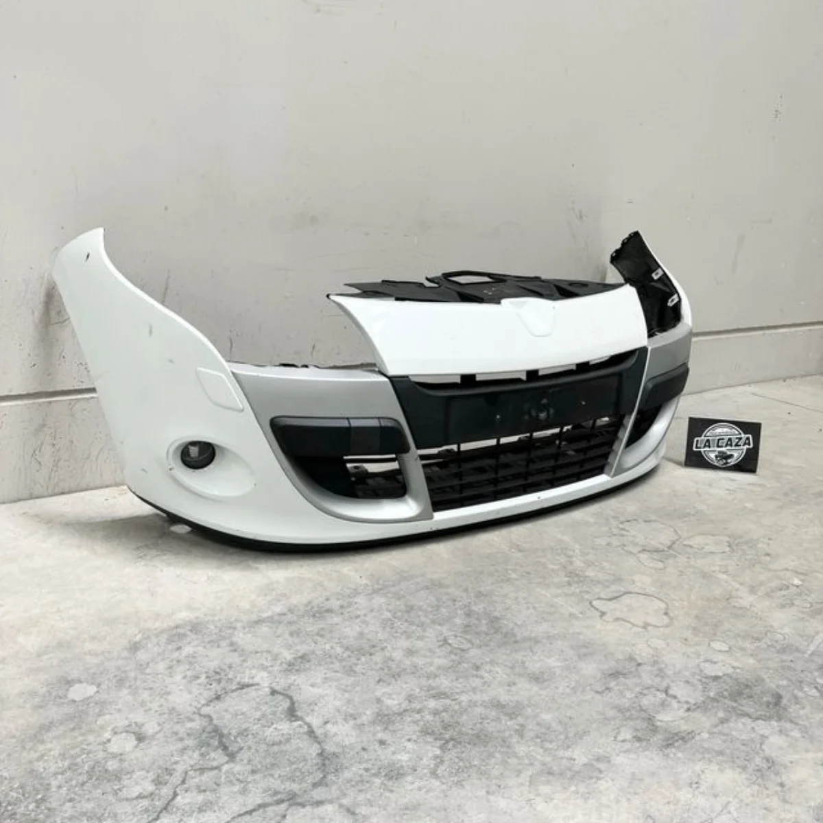 Paragolpes Megane Coupe XENON