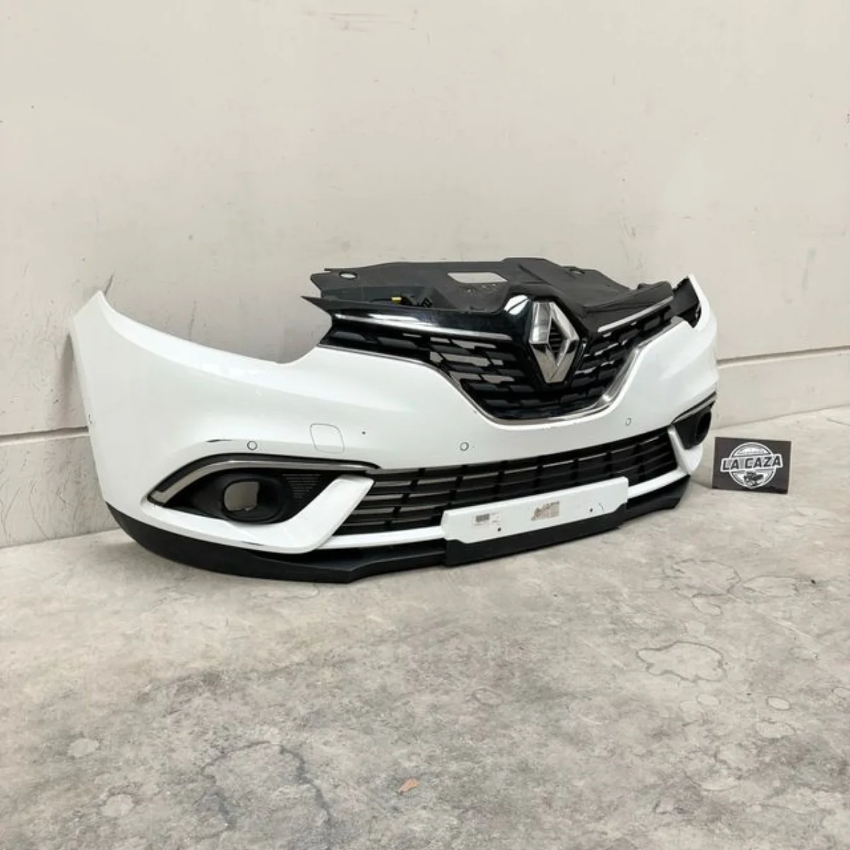 Paragolpes Scenic IV 2022