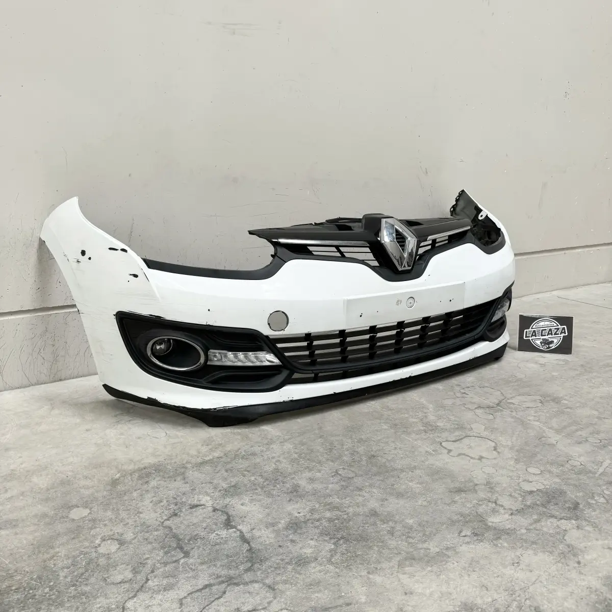 Paragolpes delantero Megane III 