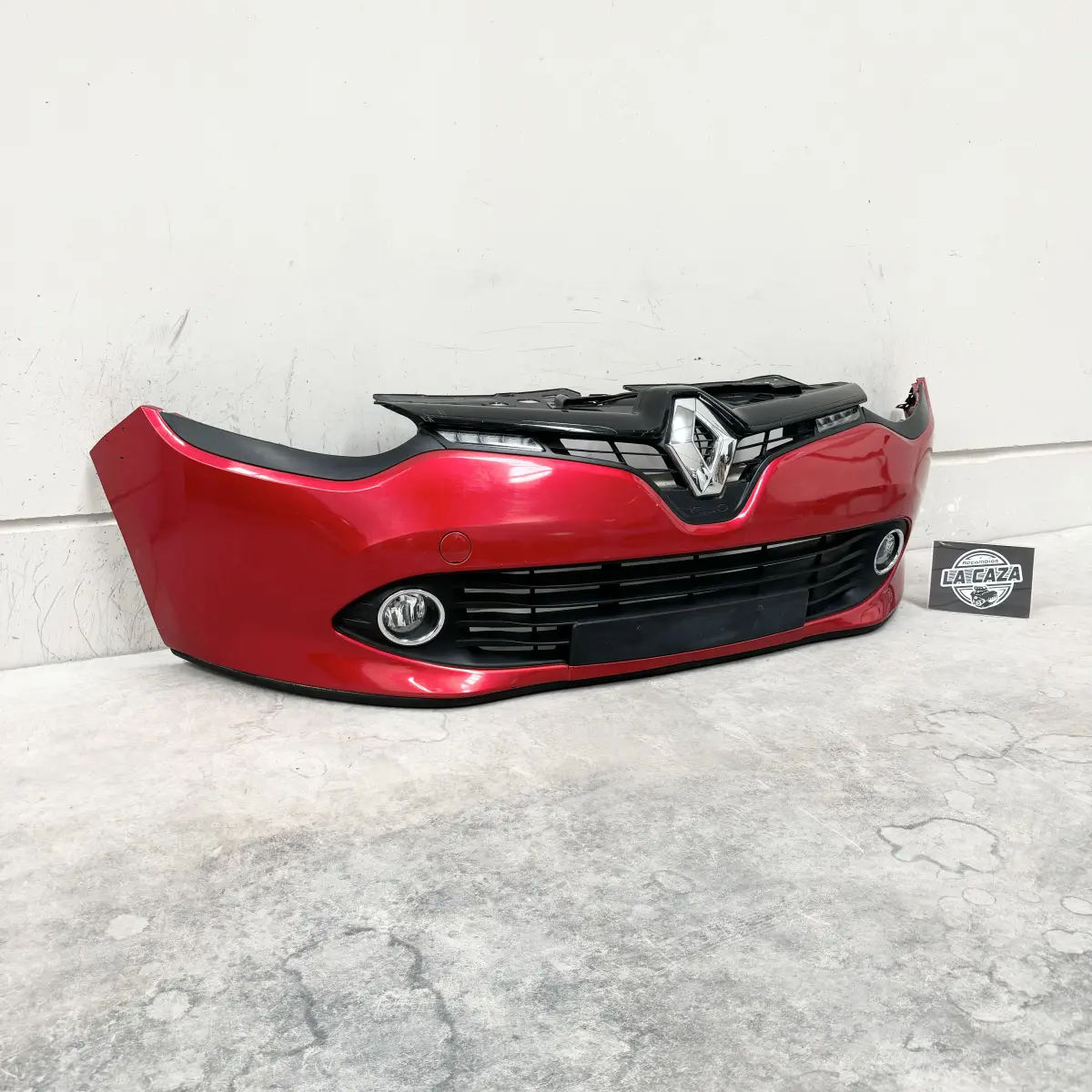Paragolpes delantero Renault Clio IV