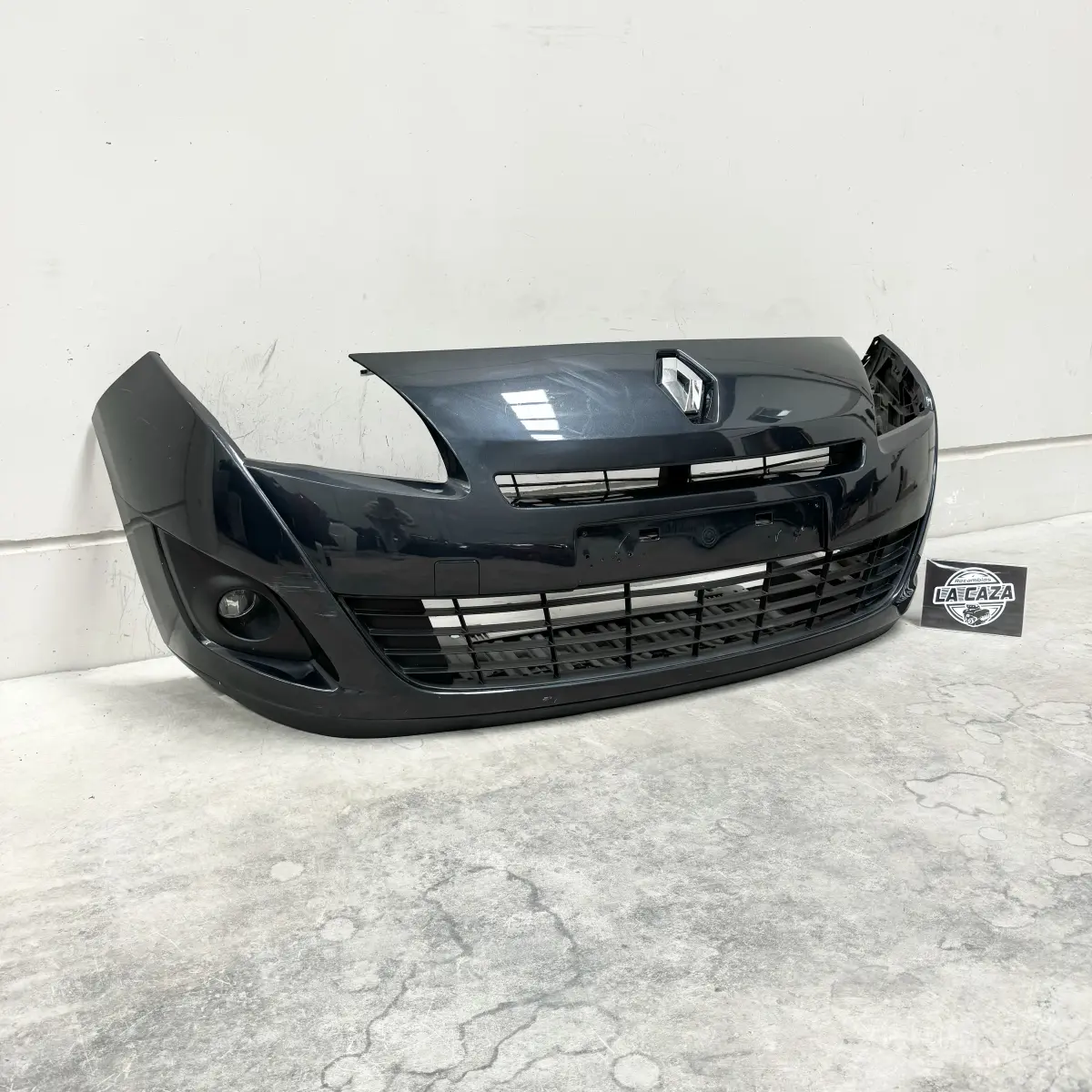 Paragolpes delantero Renault Scenic III