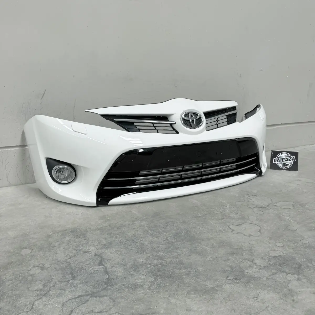 Paragolpes delantero Toyota Verso 