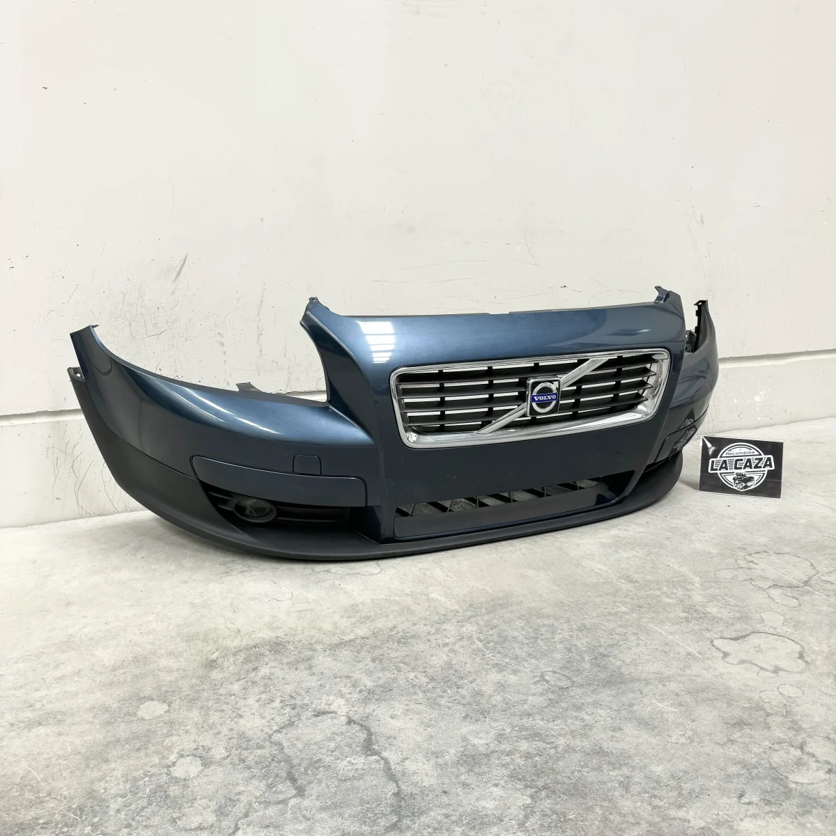 Paragolpes delantero Volvo C30