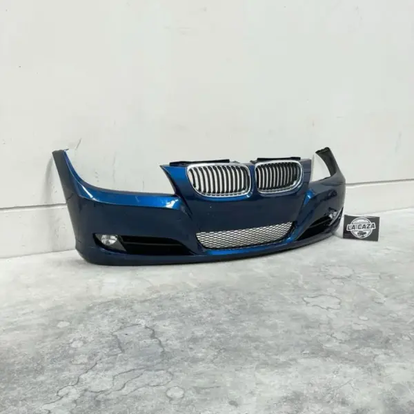 Paragolpes BMW 320d 2011