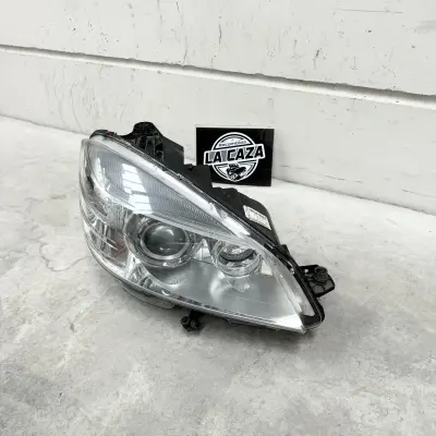 faro delantero derecho XENON Mercedes W204 — OEM A 204 820 02 59