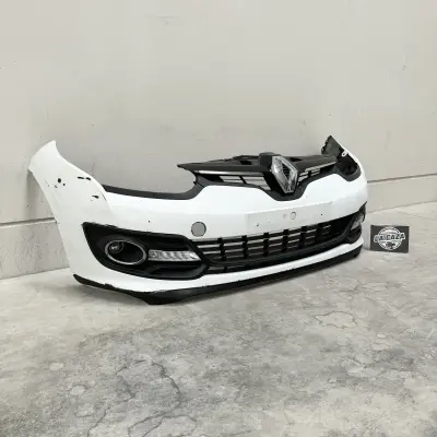Paragolpes delantero Megane III — OEM 620220055R